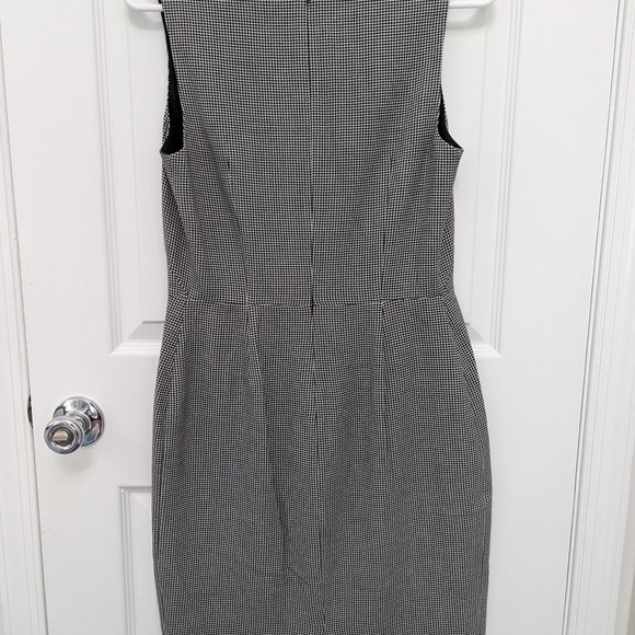 The Limited houndstooth sheath dress size 2 - Picture 2 of 5